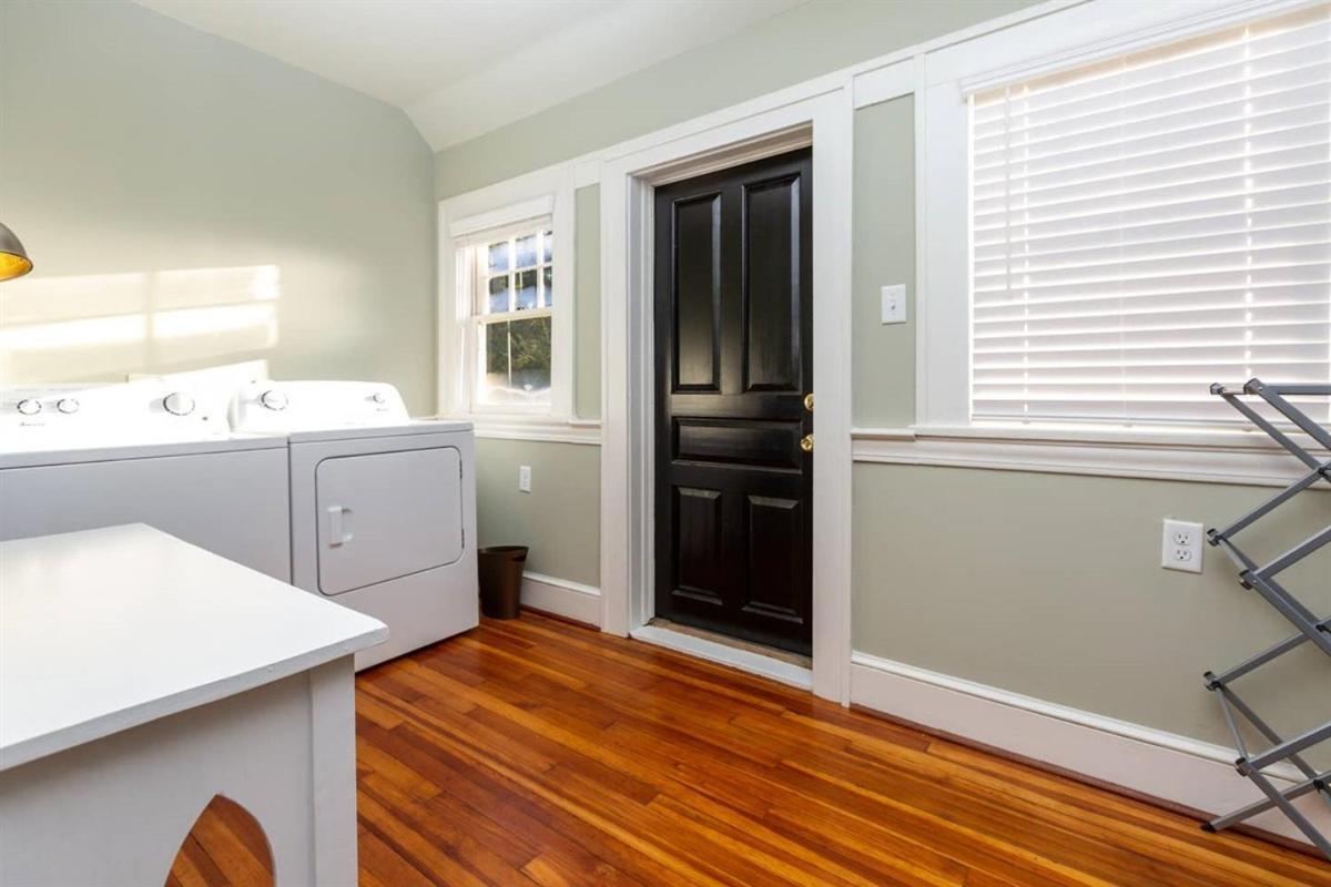 Renowned Historic Home Downtownacross From Park Winston-Salem Exterior foto